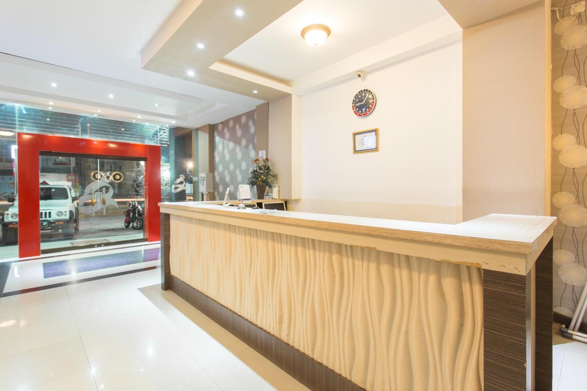 Oyo 663 Hotel Sejati Balikpapan  Exterior photo